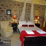 Apartment Theopetra Home
