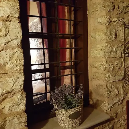 Apartamento Theopetra Home